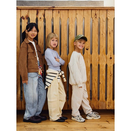 Reserved - Sportowe buty - złamana biel ze sklepu Reserved w kategorii Buty sportowe dziecięce - zdjęcie 185593698