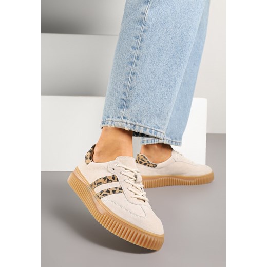 Beżowe Zamszowe Sneakersy w Stylu Kultowych Tenisówek ze Skórzaną Wkładką i Wzorem w Panterkę Tenannia ze sklepu renee.pl w kategorii Buty sportowe damskie - zdjęcie 185625315