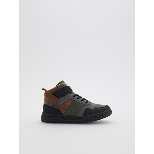 Reserved - Sportowe sneakersy - zielony ze sklepu Reserved w kategorii Buty zimowe dziecięce - zdjęcie 185626977