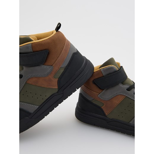 Reserved - Sportowe sneakersy - zielony Reserved 28 Reserved