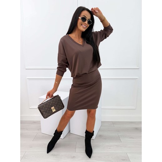 Czekoladowa Bluza z Dekoltem V Modnakiecka.pl 44 ModnaKiecka.pl