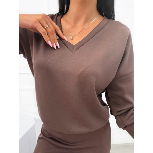 Czekoladowa Bluza z Dekoltem V Modnakiecka.pl 38 ModnaKiecka.pl