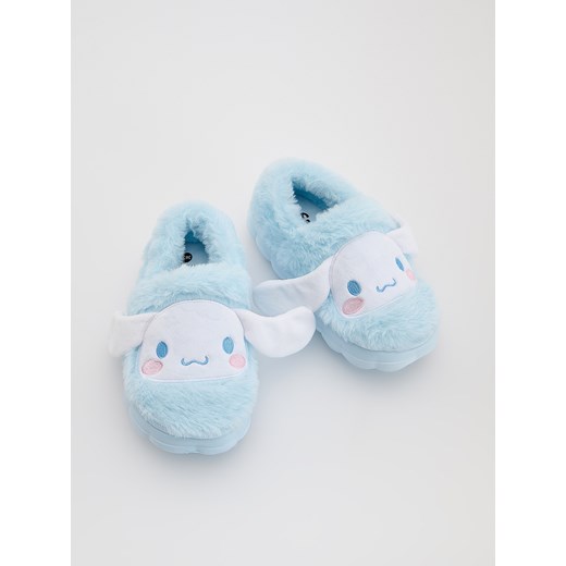Reserved - Kapcie Cinnamoroll - jasnoniebieski ze sklepu Reserved w kategorii Kapcie dziecięce - zdjęcie 185646058