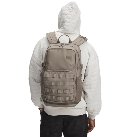Plecak treningowy uniseks Under Armour UA Triumph Sport Backpack - beżowy ze sklepu Sportstylestory.com w kategorii Plecaki - zdjęcie 185650406
