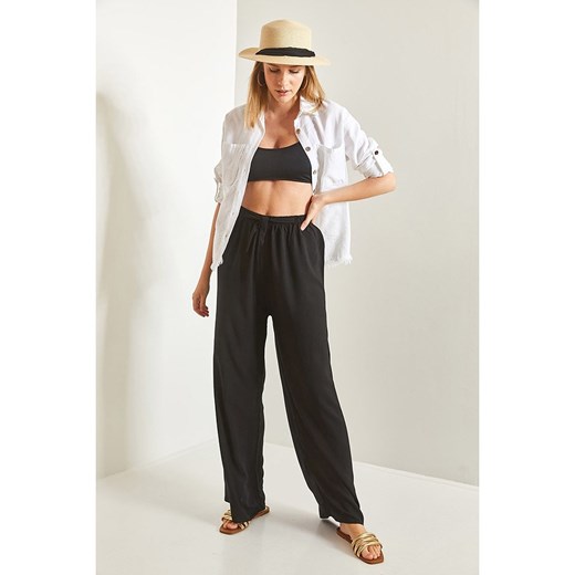 Bianco Lucci Spodnie w kolorze czarnym ze sklepu Limango Polska w kategorii Spodnie damskie - zdjęcie 185652207