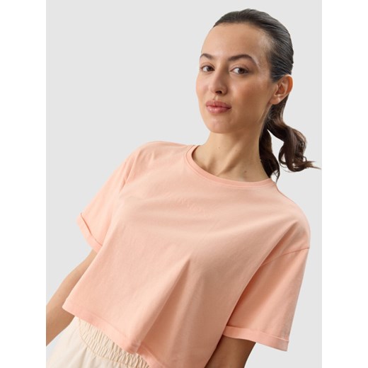 Damski t-shirt crop top 4F 4FWSS24TTSHF1357 - różowy ze sklepu Sportstylestory.com w kategorii Bluzki damskie - zdjęcie 185671045