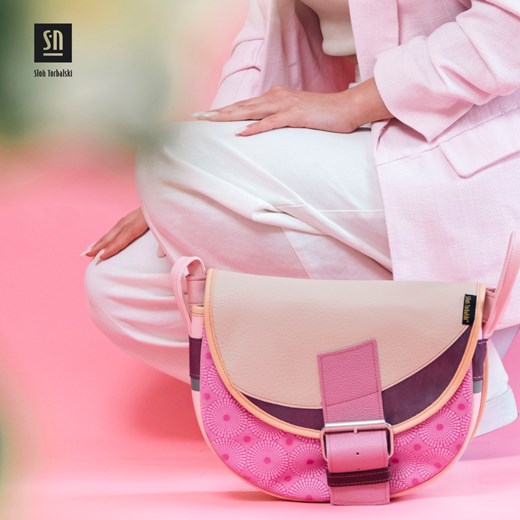 różowa z beżową klapą damska torebka listonoszka skórzana na ramię Fr ze sklepu Słoń Torbalski w kategorii Listonoszki - zdjęcie 185671988