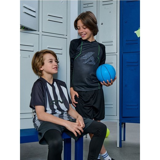 Sinsay - Koszulka sportowa Active - czarny - id: 680DN-99X - marki Sinsay - 185672599 Sinsay - Koszulka sportowa Active - czarny ze sklepu Sinsay w kategorii Bluzki dziewczęce - zdjęcie 185672599