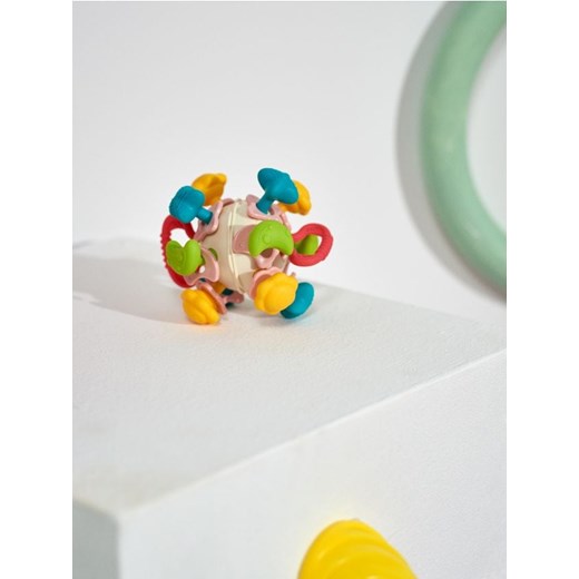 Sinsay - Zabawka - Sensoryczna kula - wielobarwny - id: 851EI-MLC - marki Sinsay - 185677556 Sinsay - Zabawka - Sensoryczna kula - wielobarwny ze sklepu Sinsay w kategorii Zabawki - zdjęcie 185677556