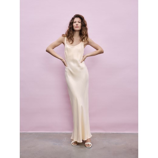 Reserved - Błyszcząca sukienka maxi - jasnożółty ze sklepu Reserved w kategorii Sukienki - zdjęcie 185678069