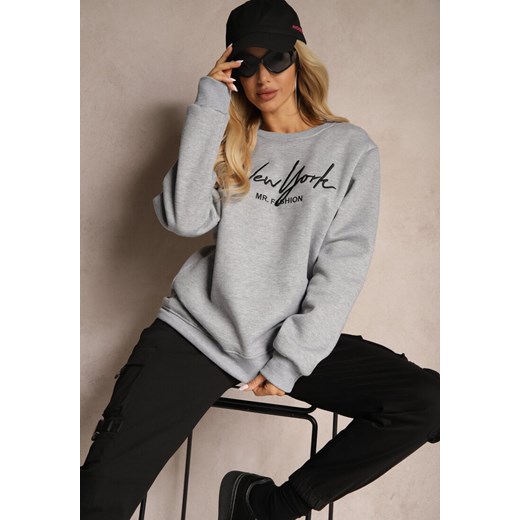 Szara Bluza z Bawełną i Polarem Ozdobiona Haftowanym Napisem Radela ze sklepu renee.pl w kategorii Bluzy damskie - zdjęcie 185678637