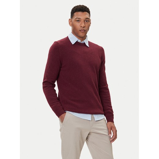 Barbour Sweter Essential Tisbury MKN0844RE56 Bordowy Regular Fit ze sklepu MODIVO w kategorii Swetry męskie - zdjęcie 185679199