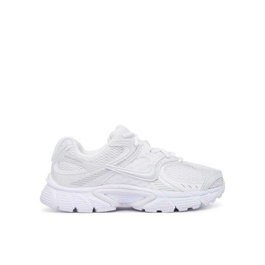 Nike Sneakersy V5 RNR HQ7901 Biały ze sklepu MODIVO w kategorii Buty sportowe damskie - zdjęcie 185687096
