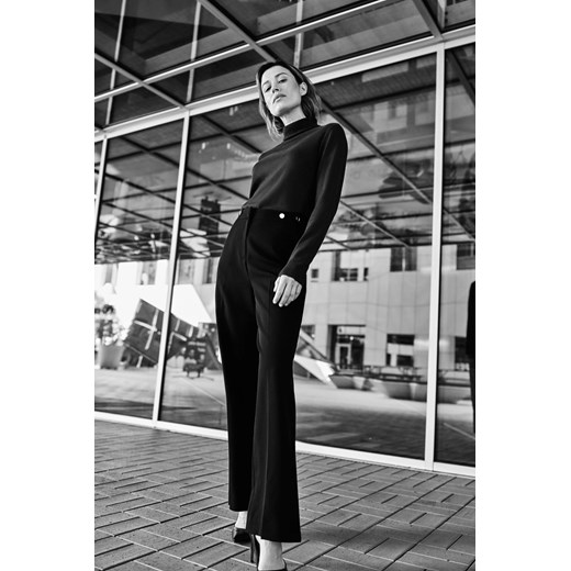 Eleganckie spodnie czarne ze sklepu Moodo.pl w kategorii Spodnie damskie - zdjęcie 185693586