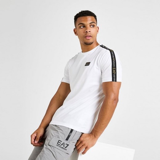 EMPORIO ARMANI 7 T-SHIRT TAPE BADGE T WHT ze sklepu JD Sports  w kategorii T-shirty męskie - zdjęcie 185724687
