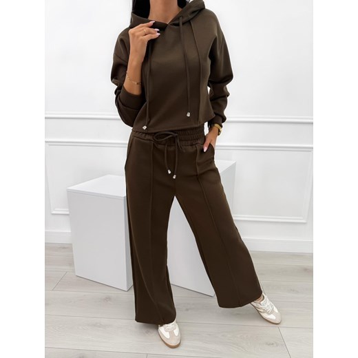 Czekoladowy Komplet Krótka Bluza + Spodnie Wide Leg ze sklepu ModnaKiecka.pl w kategorii Dresy damskie - zdjęcie 185726089