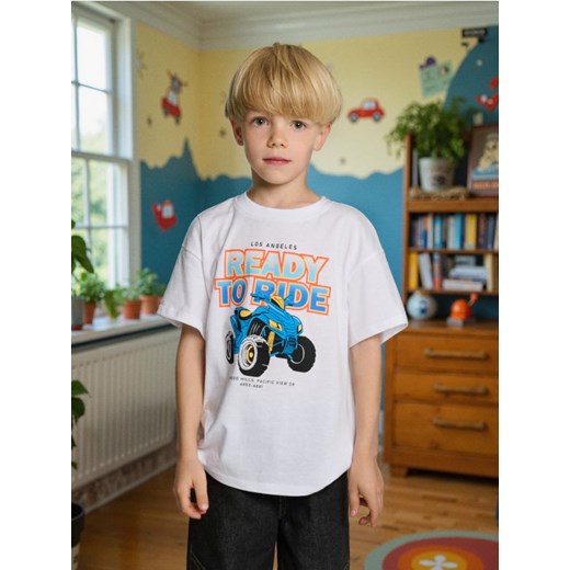 Sinsay - Koszulka z nadrukiem w samochody - biały ze sklepu Sinsay w kategorii T-shirty chłopięce - zdjęcie 185730939