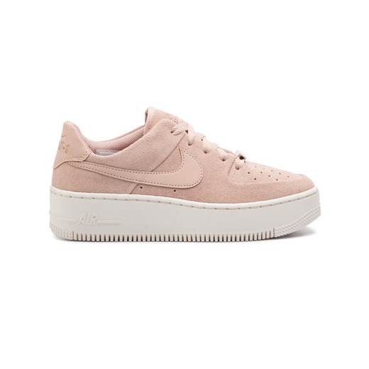 Sneakersy Nike Af1 Sage Low AR5339 201 Beżowy ze sklepu eobuwie.pl w kategorii Buty sportowe damskie - zdjęcie 185734719