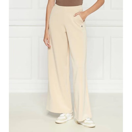GUESS ACTIVE Spodnie OLYMPE | Relaxed fit ze sklepu Gomez Fashion Store w kategorii Spodnie damskie - zdjęcie 185740986