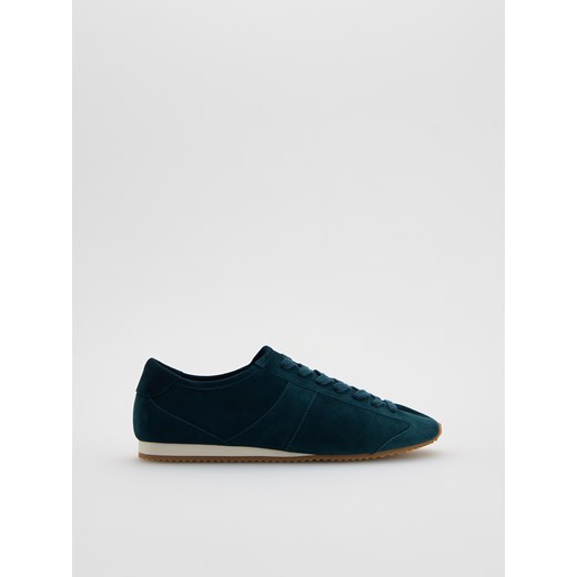 Reserved - Zamszowe sneakersy - niebieski ze sklepu Reserved w kategorii Buty sportowe damskie - zdjęcie 185747478