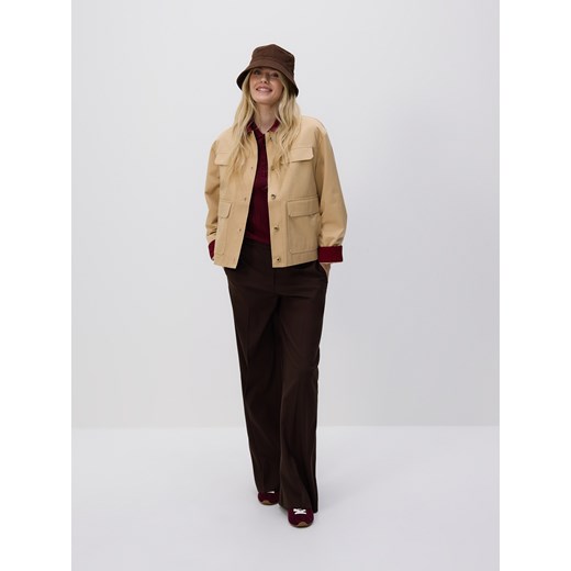 Reserved - Kurtka z kontrastowym kołnierzem - beżowy Reserved L Reserved