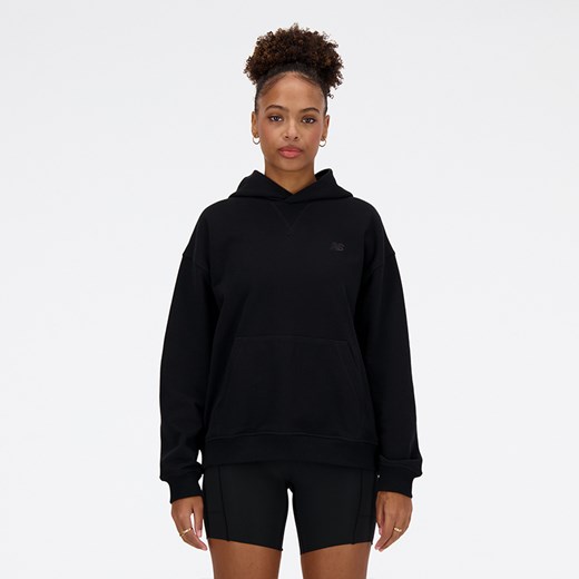 Bluza damska New Balance WT41537BK – czarna ze sklepu New Balance Poland w kategorii Bluzy damskie - zdjęcie 185752765