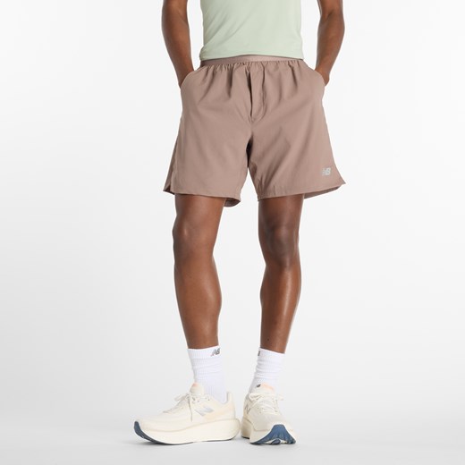 Spodenki męskie New Balance MS41288EAS – bezowe ze sklepu New Balance Poland w kategorii Spodenki męskie - zdjęcie 185753546