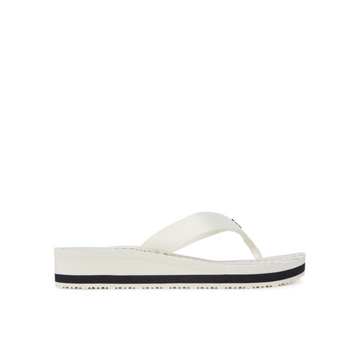 Tommy Hilfiger Japonki Im Th Chainprint Midwedge Sandal FW0FW08527 Biały ze sklepu MODIVO w kategorii Klapki damskie - zdjęcie 185761157