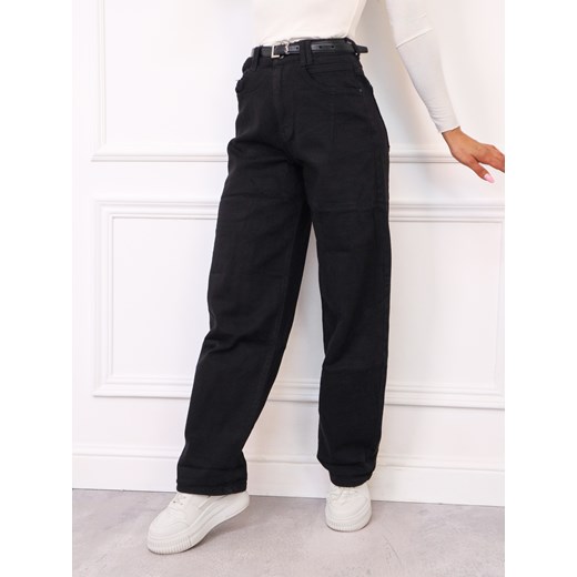 SPODNIE JEANSOWE MOM FIT Z PRZESZYCIAMI- CZARNE ze sklepu olika.com.pl w kategorii Jeansy damskie - zdjęcie 185768786