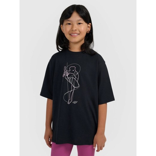 Dziewczęcy t-shirt oversize z nadrukiem 4F 4FJWAW25TTSHF2395 - czarny ze sklepu Sportstylestory.com w kategorii Bluzki dziewczęce - zdjęcie 185769946