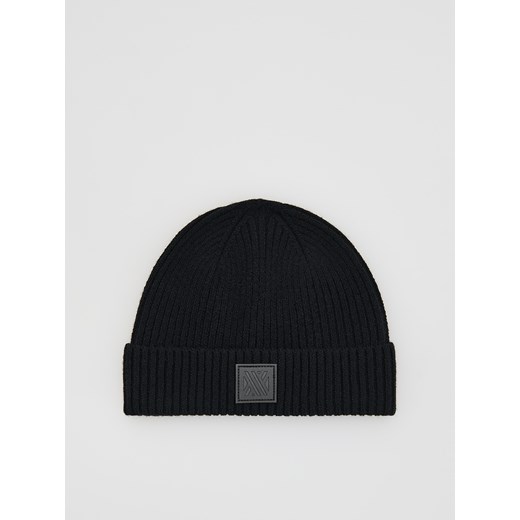 Reserved - Czapka beanie z naszywką - czarny ze sklepu Reserved w kategorii Czapki zimowe męskie - zdjęcie 185778106