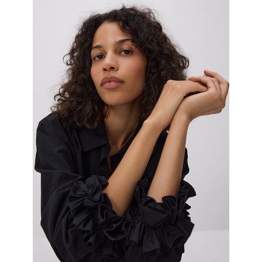 Reserved - Koszula z dekoracyjną falbaną - czarny Reserved XS Reserved