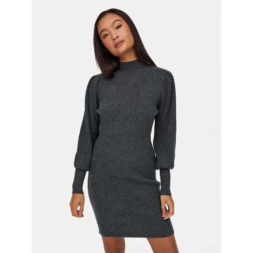 ONLY Sukienka dzianinowa Katia 15232502 Szary Comfort Fit ze sklepu MODIVO w kategorii Sukienki - zdjęcie 185792808