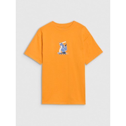 Chłopięcy t-shirt z nadrukiem 4F 4FJRSS25TTSHM2641 - pomarańczowy ze sklepu Sportstylestory.com w kategorii T-shirty chłopięce - zdjęcie 185805607