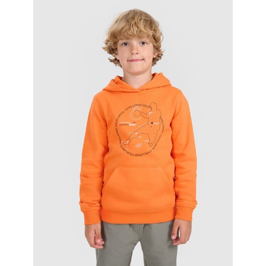 Chłopięca bluza nierozpinana z kapturem 4F 4FJWAW25TSWSM1958 - cpomarańczowa ze sklepu Sportstylestory.com w kategorii Bluzy chłopięce - zdjęcie 185805688