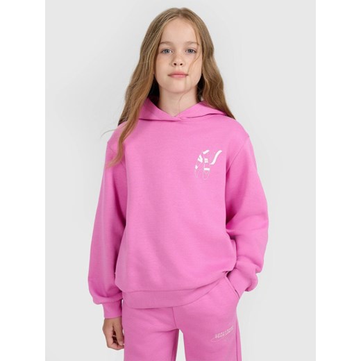Dziewczęca bluza nierozpinana z kapturem 4F 4FJWAW25TSWSF2147 - różowa ze sklepu Sportstylestory.com w kategorii Bluzy dziewczęce - zdjęcie 185805787