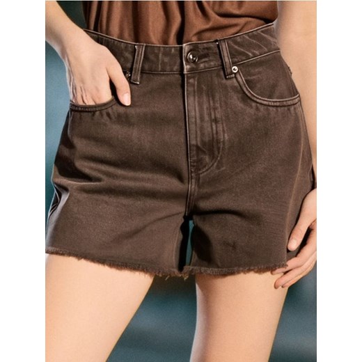 Sinsay - Szorty jeansowe high waist - brązowy ze sklepu Sinsay w kategorii Szorty - zdjęcie 185811869