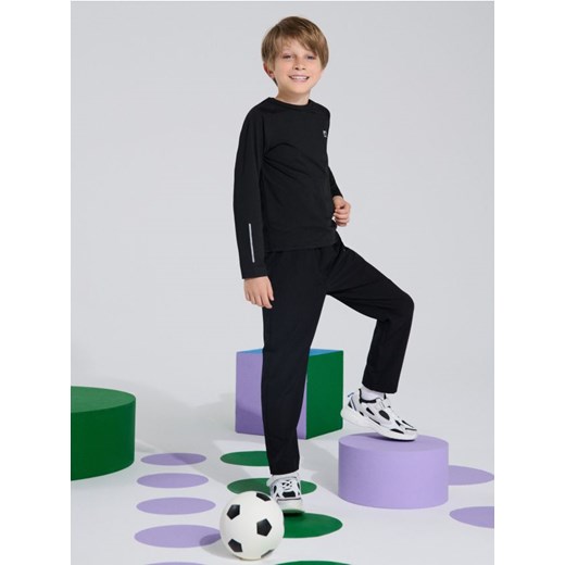 Sinsay - Spodnie sportowe Active - czarny - id: 138AX-99X - marki Sinsay - 185815406 Sinsay - Spodnie sportowe Active - czarny ze sklepu Sinsay w kategorii Spodnie chłopięce - zdjęcie 185815406