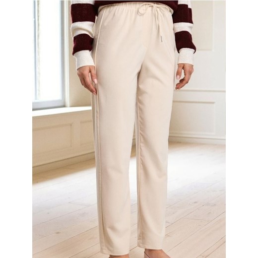 Sinsay - Spodnie z wiskozą - kremowy ze sklepu Sinsay w kategorii Spodnie damskie - zdjęcie 185815447