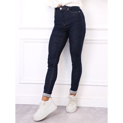 SPODNIE JEANSOWE SKINNY Z WYSOKIM STANEM- GRANATOWE ze sklepu olika.com.pl w kategorii Jeansy damskie - zdjęcie 185817956