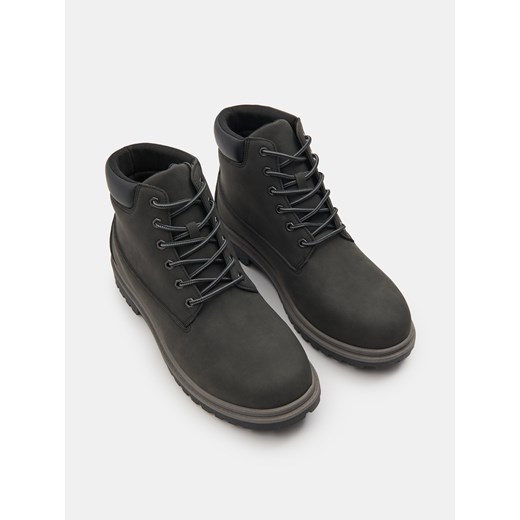Sinsay - Trapery sznurowane z imitacji zamszu - czarny Sinsay 44 Sinsay