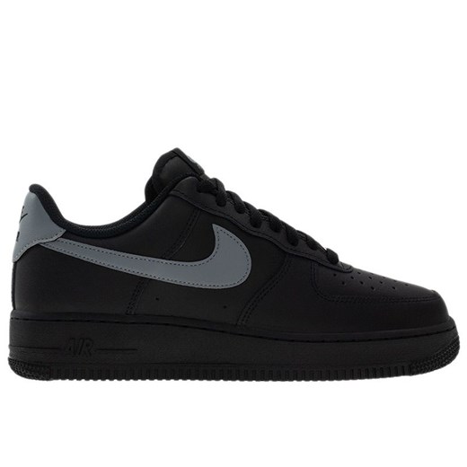Buty męskie Nike Air Force 1 '07 FJ4146-003 - czarne ze sklepu streetstyle24.pl w kategorii Buty sportowe męskie - zdjęcie 185821988