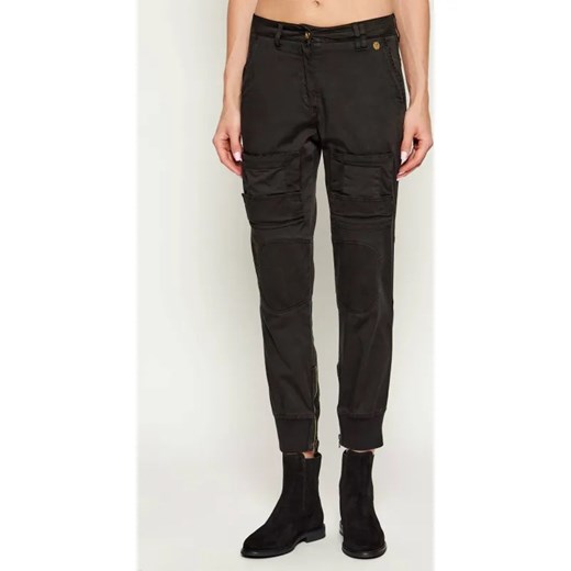 Aeronautica Militare Spodnie cargo ANTI-G | Slim Fit ze sklepu Gomez Fashion Store w kategorii Spodnie damskie - zdjęcie 185825888