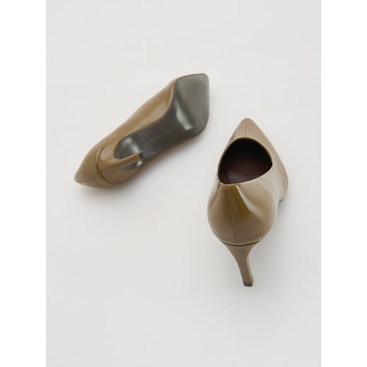 Reserved - Czółenka na obcasie - ciemnozielony Reserved 36 Reserved