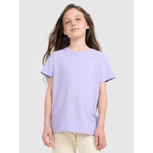 Dziewczęcy t-shirt z nadrukiem 4F 4FJRAW25TTSHF3199 - fioletowy ze sklepu Sportstylestory.com w kategorii Bluzki dziewczęce - zdjęcie 185837629