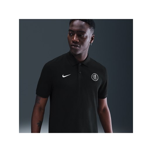 Męska koszulka piłkarska polo Nike Dri-FIT Chelsea F.C. The Nike Polo (wersja trzecia) - Czerń ze sklepu Nike poland w kategorii T-shirty męskie - zdjęcie 185841576