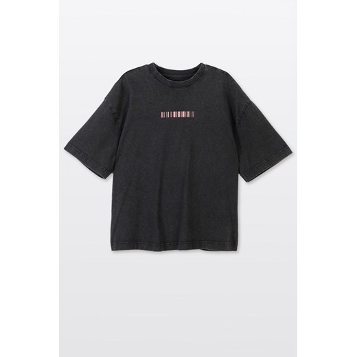 Czarny t-shirt loose z autorską grafiką z tyłu, rozmiar - 146, kolor - czarny ze sklepu REPORTER w kategorii T-shirty chłopięce - zdjęcie 185842805