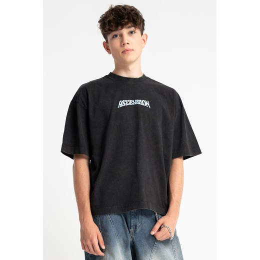 Czarny t-shirt boxy z autorską nadrukiem z przodu, rozmiar - 146, kolor - czarny ze sklepu REPORTER w kategorii T-shirty chłopięce - zdjęcie 185842807