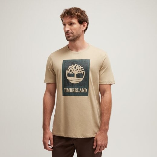 TIMBERLAND T-SHIRT GRAPHIC LOGO SHORT SLEEVE TEE ze sklepu Timberland w kategorii T-shirty męskie - zdjęcie 185847067