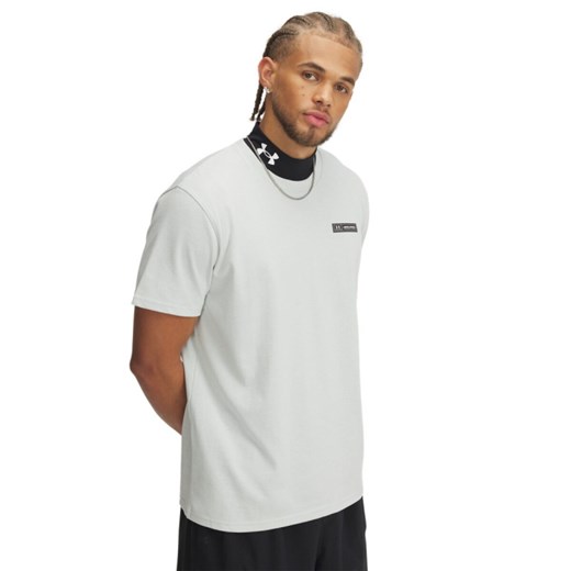 Męski t-shirt z nadrukiem Under Armour UA HW Armour Label SS - zielona ze sklepu Sportstylestory.com w kategorii T-shirty męskie - zdjęcie 185854245